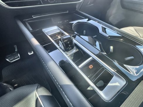 New 2025 Volkswagen Atlas SEL Premium R-Line image 19