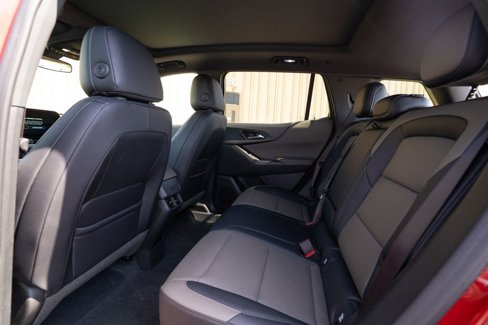 New 2026 Chevrolet Equinox LT w/ Convenience Package II image 37