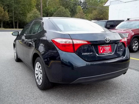 Used 2017 Toyota Corolla LE image 2