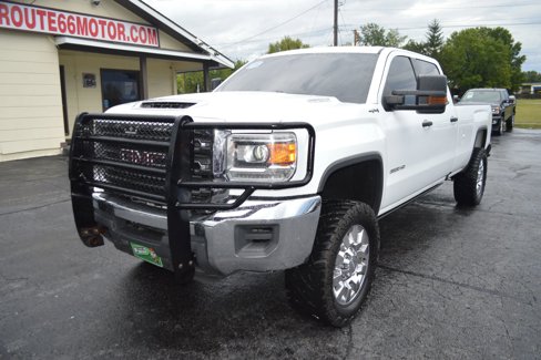 Used 2019 GMC Sierra 3500 4x4 Crew Cab w/ Sierra Convenience Package image 2