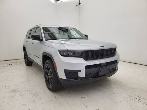 Used 2024 Jeep Grand Cherokee L Laredo image 17