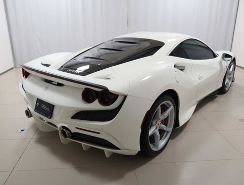 Certified 2022 Ferrari F8 Tributo image 12