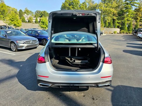 New 2026 Mercedes-Benz E 350 4MATIC Sedan image 9