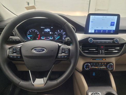 Used 2022 Ford Escape SE w/ SE Sport Appearance Package image 22
