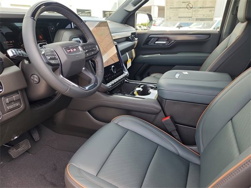 New 2026 GMC Yukon AT4 w/ AT4 Premium Plus Package image 13
