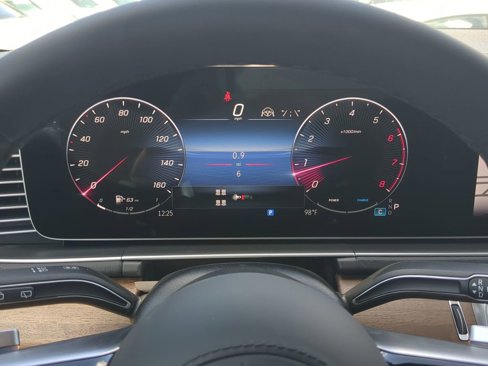 New 2026 Mercedes-Benz GLS 450 4MATIC image 15
