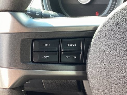 Used 2011 Ford Mustang Shelby GT500 w/ SVT Performance Pkg image 29