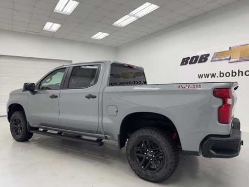 New 2026 Chevrolet Silverado 1500 Custom Trail Boss w/ LPO, Dark Essentials Package image 7