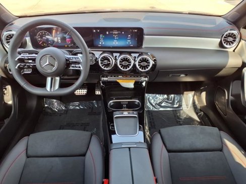 New 2025 Mercedes-Benz CLA 250 image 4