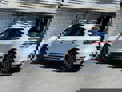 Used 2020 Porsche Macan S image 23
