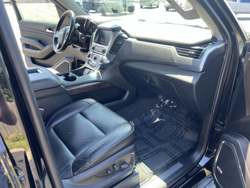 Used 2020 Chevrolet Suburban LT image 33
