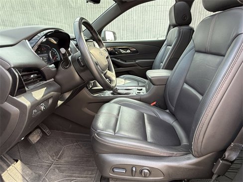 Used 2023 Chevrolet Traverse RS w/ LPO, Floor Liner Package image 17