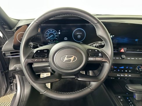 Certified 2025 Hyundai Elantra SEL image 45