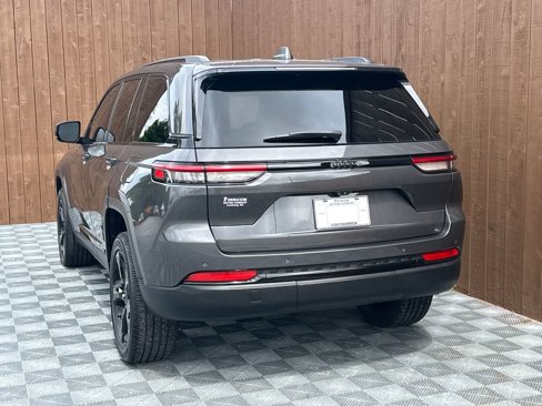 Used 2022 Jeep Grand Cherokee Altitude image 20