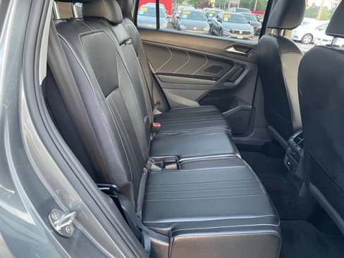 Used 2022 Volkswagen Tiguan SE image 13