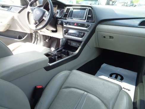 Used 2018 Hyundai Sonata Limited image 25