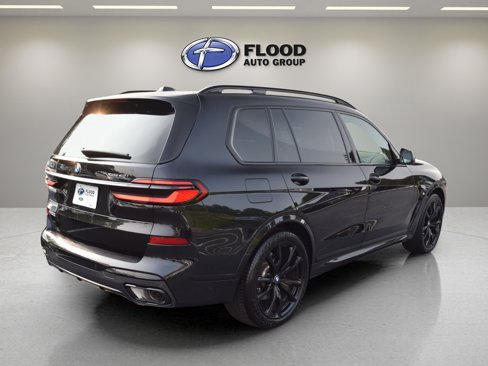 Used 2024 BMW X7 xDrive40i w/ M Sport Package image 4