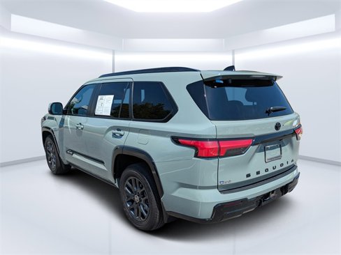 Used 2024 Toyota Sequoia Limited image 5
