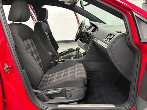 Used 2017 Volkswagen GTI GTI S image 32