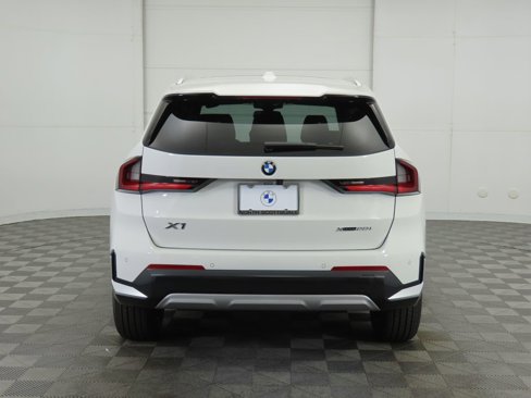 Used 2025 BMW X1 xDrive28i w/ Premium Package image 7