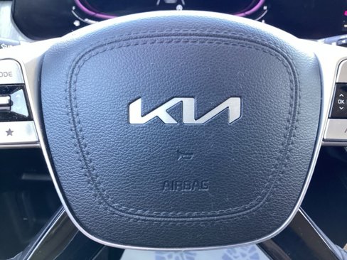 Used 2024 Kia Telluride EX image 31