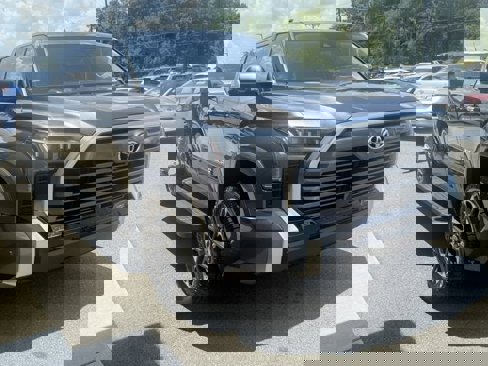 Used 2022 Toyota Tundra Limited image 8