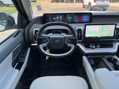 New 2025 Ford Expedition Max Platinum image 15
