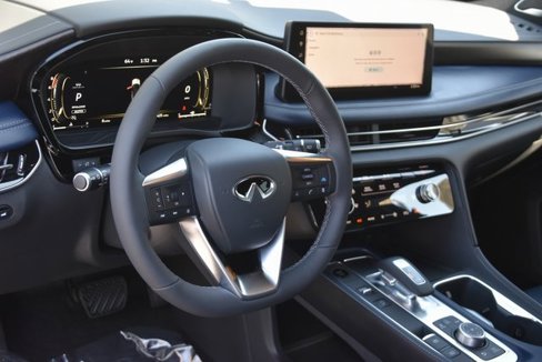 New 2026 INFINITI QX60 Luxe image 16