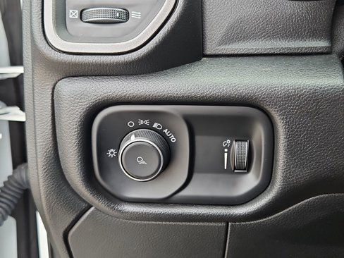 Used 2024 RAM 2500 Tradesman image 15
