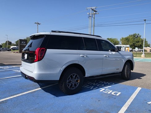 New 2025 Ford Expedition Tremor image 6