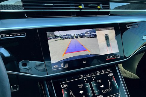 Used 2020 Audi S8 L w/ S8 Executive Package image 23