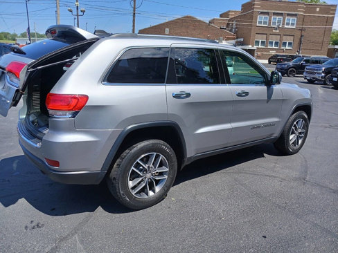 Used 2018 Jeep Grand Cherokee Limited image 12