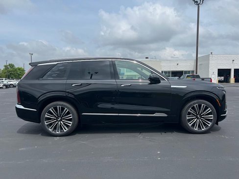 New 2026 Cadillac Vistiq Premium Luxury w/ LPO, Floor Liner Package image 8