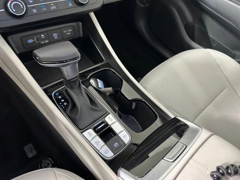 Certified 2025 Hyundai Tucson SE image 46