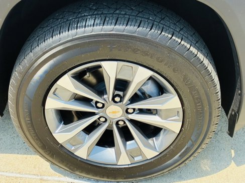 New 2026 Chevrolet Equinox LT w/ Convenience Package II image 3