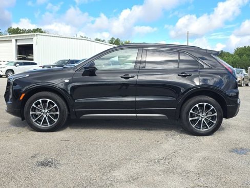 Used 2025 Cadillac XT4 Sport image 2