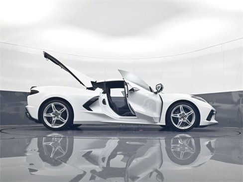 Used 2023 Chevrolet Corvette Stingray Coupe w/ 1LT image 32