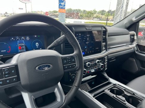 New 2025 Ford F250 Lariat image 14