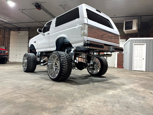 Used 1994 Ford Bronco XLT image 34