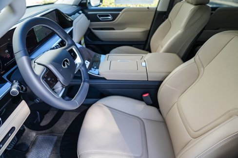 New 2026 INFINITI QX80 Pure image 17