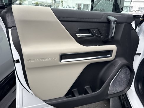 New 2026 GMC Hummer EV 4x4 Crew Cab image 7