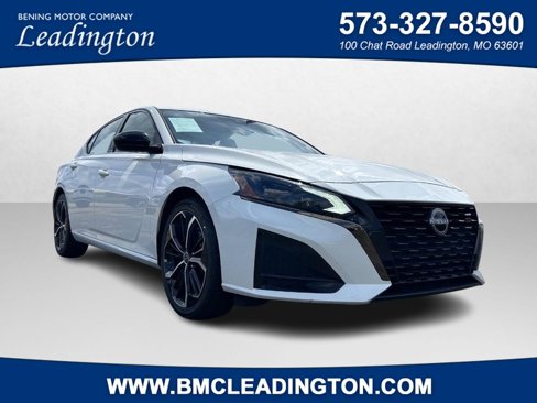 Used 2023 Nissan Altima 2.5 SR image 1