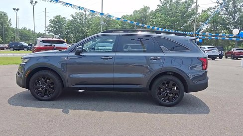 Used 2022 Kia Sorento S image 5