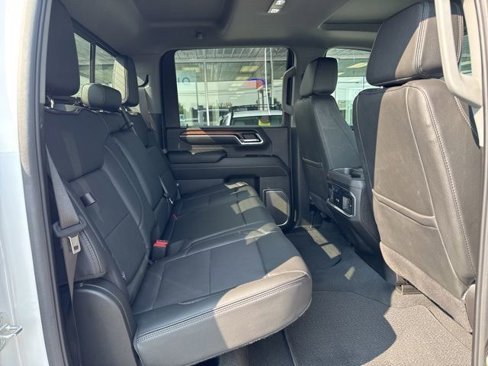 Used 2024 GMC Sierra 3500 Denali w/ Denali Reserve Package image 12