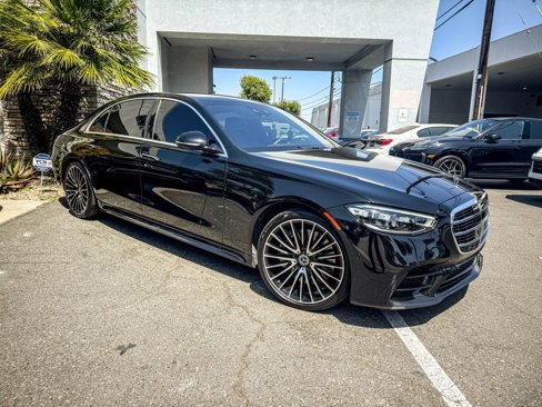 Used 2022 Mercedes-Benz S 580 4MATIC Sedan image 1