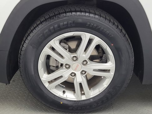 Used 2020 GMC Terrain SLE image 31