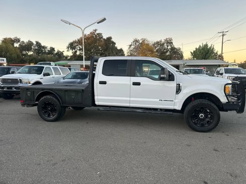 Used 2017 Ford F250 XL w/ Power Equipment Group image 2