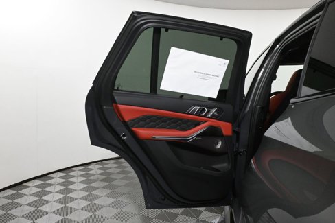 Used 2026 BMW X5 M Competition w/ Executive Package image 33