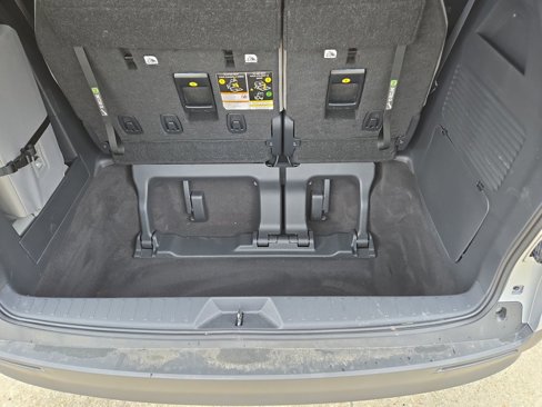 Certified 2025 Toyota Sienna LE image 34