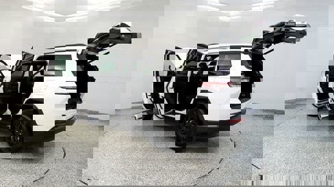 Used 2024 Jeep Grand Cherokee L Laredo image 11